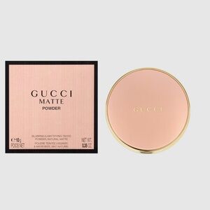 NIB Gucci #01 Fair Mattifying Face Powder with 18-Hour Wear